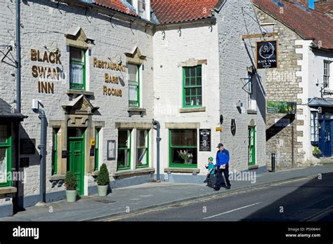 The Black Swan Inn Pickering North Yorkshire England Uk Stock Photo
