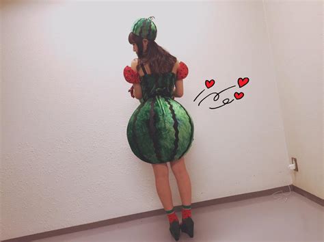 [appreciation] this idol has some really cute melons celebrity photos and videos onehallyu