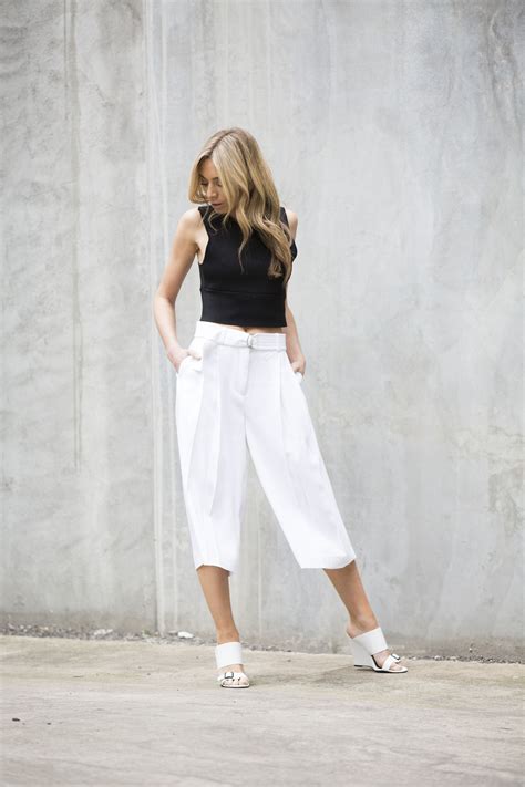 Please check your credentials and try again. Nadia Bartel - How to Master Monochrome #wstyleco | Style ...