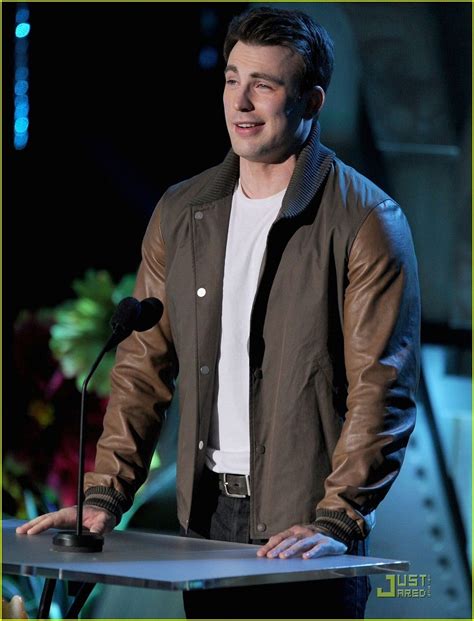 Chris Evans And Ryan Gosling Mtv Movie Awards 2011 Chris Evans Mtv