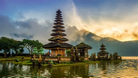 Pura Ulun Danu Bratan Temple Bali Indonesia4k Stock Footage Video