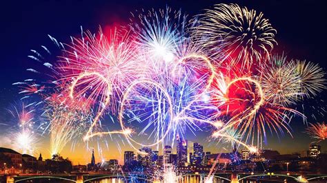 Live Happy New Year 2022 Countdown 🎉 Colorful Firework Display 🎆 New