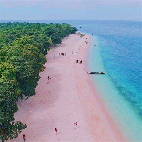 10 Of The Most Beautiful Pink Sand Beaches Listdonkey