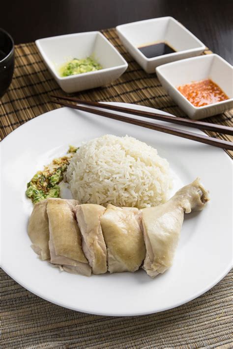 Hainanese Chicken Rice Recipe 海南雞飯 - NomRecipes.com