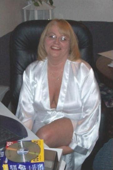 janey w 55 from reading is a mature woman looking for a