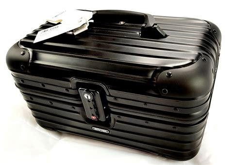 Rimowa Topas Stealth Beauty Case Koffer