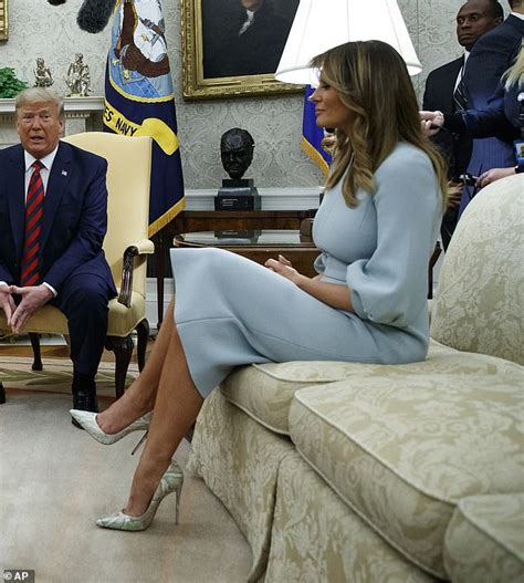 Melania Trump Wears An Australian Dress To Meet The Countrys Prime