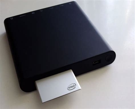 Intel Compute Card: Первый настоящий карманный компьютер - Сайт Сергея ...