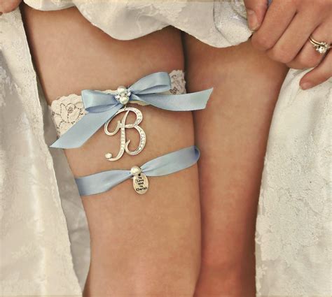 Your Complete Guide Of Wedding Garter Tradition And Styles