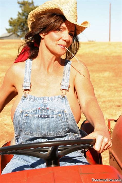 Sexy Farm Girl Deauxma Gets Naked On A Tractor 11 Photos