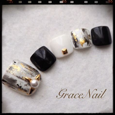 Beautiful manicure and pedicure in spa salon. Pin by Jimmie Wang on Nail | Toe nails, Trendy nails, Feet ...