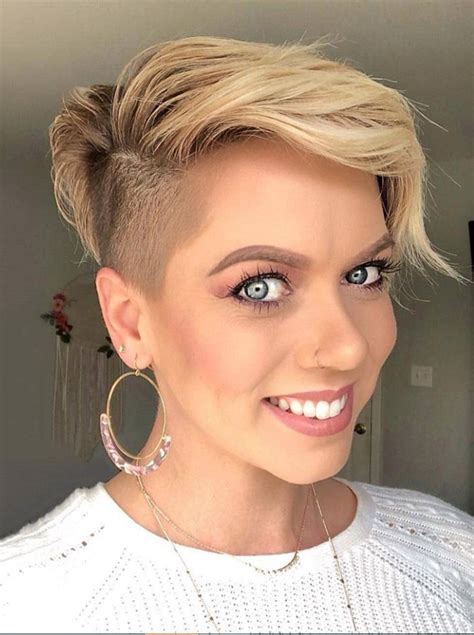 Trendy Short Pixie Haircut For Stylish Woman Page Of