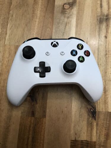 Microsoft Xbox One Wireless Controller Model 1708 White No Back Tested