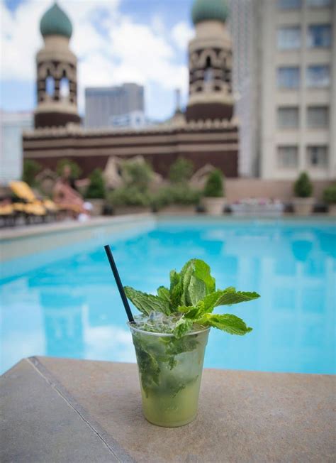 Hotel Pools Invite New Orleans To Take A Dip This Summer Hotel Pool New Orleans Hotels