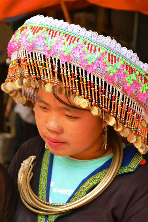 pin-by-thủy-lưu-on-vietnamese-hmong-fashion,-festival-captain-hat