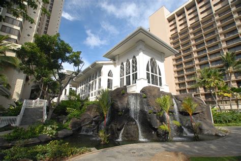 Oahu Resort Hotels And Condos Hilton Hawaiian Village