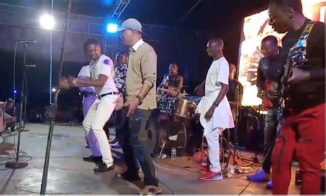 WATCH Chinese Man Invades Stage Dances With Alick Macheso