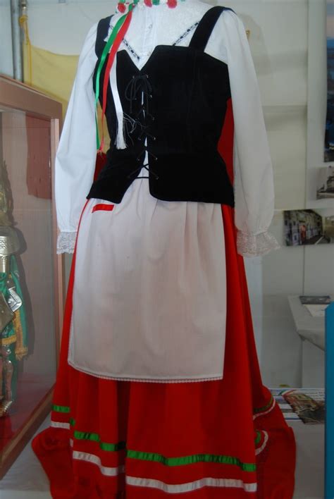 Folkcostumeandembroidery Is There A Sicilian Folk Costume Italian