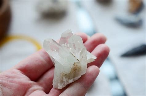 Quartz Ultimate Guide To Collecting Quartz What It Is And How To Find