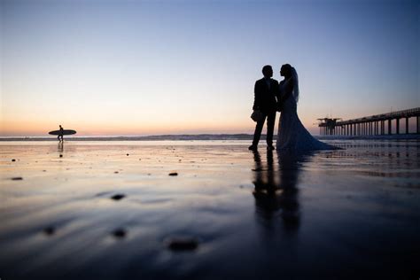 Just the bride, groom, their two daughters and a lot of love. 8 Tips for Shooting Beach Wedding Photography