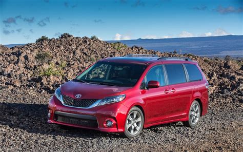 Toyota Sienna Se 8 Places 5 Portes Ta 2016 Prix Specs And Fiche