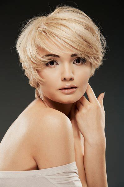 Short Hairstyles For Square Faces Beautiful Hairstyles