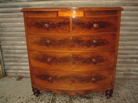 Victorian Mahogany Bow Front Chest Of Drawers Antiques Atlas