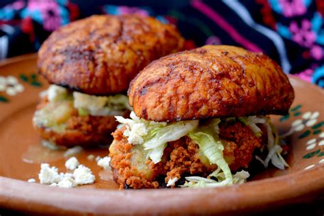Traditional Mexican Food Callejeros Tacos