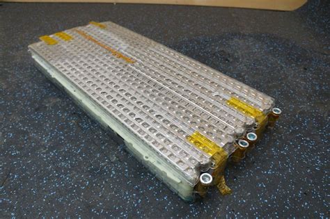Its higher center of gravity would have increased the likelihood of a vehicle tipping or rolling over, but the model x has a heavy battery pack on the floor of the car. Battery Module 516 Cell 267AH 6.375KWH Tesla Model S X ...