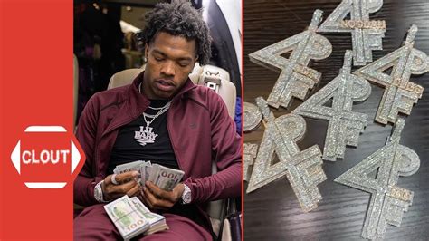 Lil Baby Buys His Whole Team New 4pf Diamond Chains Youtube