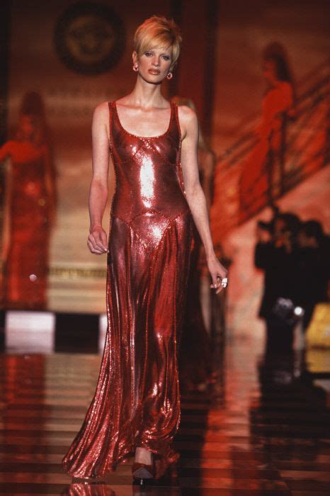 Atelier Versace By Gianni Versace Fall 1995 Paris Fashion Week Haute