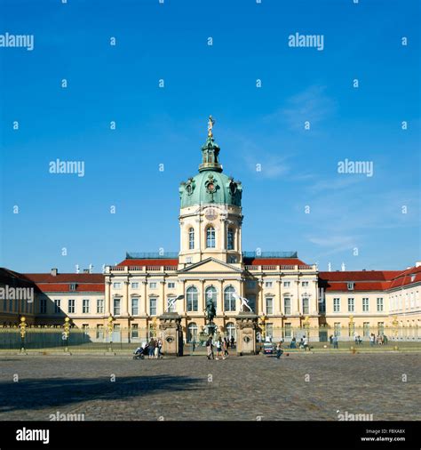 Berlin Schloss Charlottenburg Castle Stock Photo Alamy