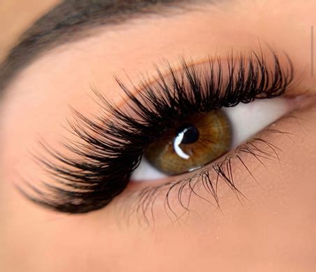 The Wet Look Lashes The Trendy Eyelashes Extension Style Kwin Lashes