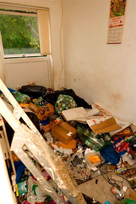 Horrified Landlord Finds Mountains Of Rubbish Faeces And Unbearable Stench In Rented Flat