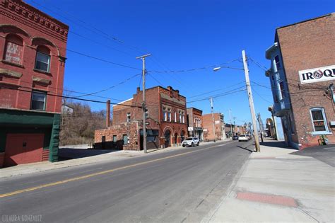 Ashtabula Ohio Street To The Left