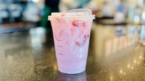 Discovernet 12 Facts You Need To Know About The Starbucks Pink Drink