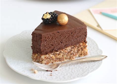 Sjokoladeostekake Med Mandelbunn Passion For Baking Kakeoppskrifter