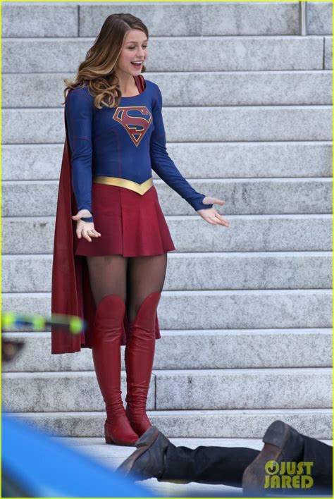 Melissa Benoist Hits The Street Filming Supergirl Photo 1024879
