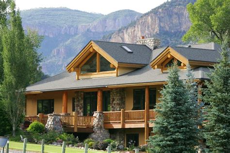The property we have up in saguache is a one of a kind piece of property if you like elk hunting, deer hunting, bear, mountain lion and fishing at remote. Luxury Mountain Log Home Plans | Clinetop Ranch ...