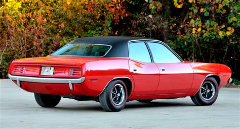 This 1970 Plymouth Barracuda Went To The Sema Convention Cosplaying As
