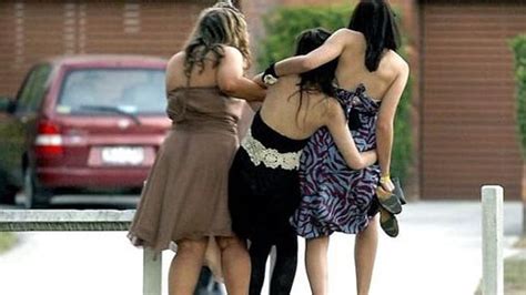 ‘drunk Girls Of Melbourne Cup Instagram Account Set Up To Capture Todays Off Field Action