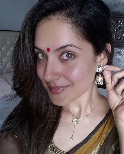 qubool hai fame actress puja banerjee proposed this actor and now they are getting engaged