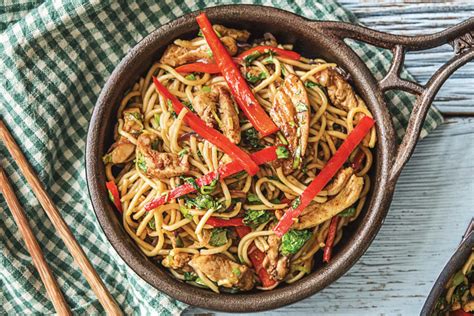 Chicken Stir-Fry with Hokkien Noodles Recipe | HelloFresh