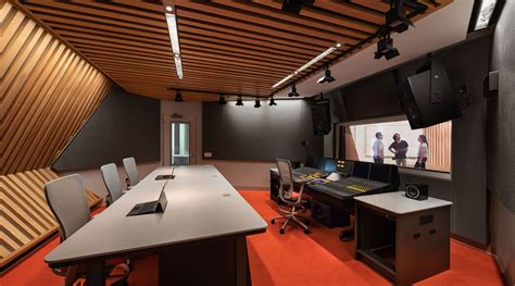 Gallery Of The Santa Monica College Center For Media And Design Clive