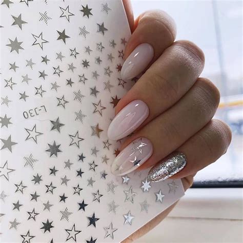 15 Diseños De Uñas Almendra Que Serán Una Tendencia En 2019