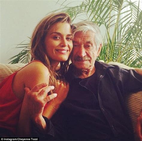 Cheyenne Tozzi Gets Her Mother To Snap A Poolside Photoshoot Wearing