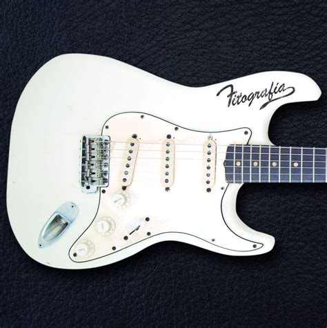 Fito & fitipaldis discografía todos álbumes de estudio álbumes recopilatorio álbumes en directo a puerta cerrada dro, 1998 los sueños locos dro, 2001 lo más lejos a tu lado dro, 2003 vivo para contarlo warner, 2004 por la boca vive … Fitografía (2 CD Jewelcase) - Fito y Fitipaldis: Amazon.de ...