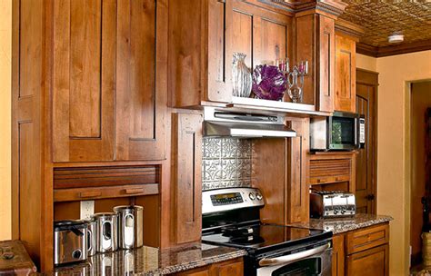 Simple, effective kitchen and bathroom cabinet design. Bridgewood Kitchen Cabinets at Jamco Unlimited, Inc