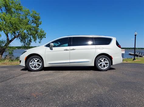New 2020 Chrysler Pacifica Touring L 35th Anniversary Fwd Ltd