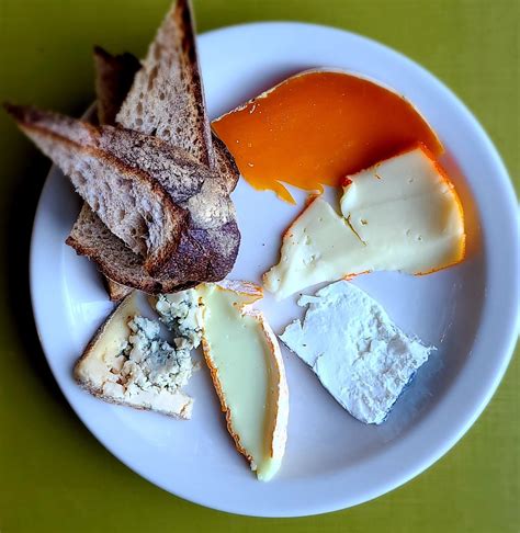 Assiette De Fromage Jim Drohman